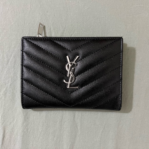Saint Laurent - YSL Monogram Quilted Grain Wallet (Grain de Poudre Techno) - Picture 2 of 5